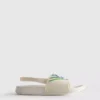 Sandalias tipo chanclas de fútbol