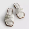 Sandalias tipo mule con hebillas