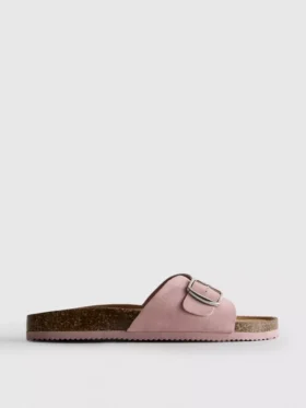 Sandalias tipo mules con correa y hebilla