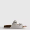 Sandalias tipo mules con doble correa con hebilla