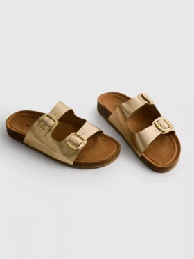 Sandalias tipo mules con doble correa con hebilla
