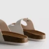 Sandalias tipo mules con doble correa con hebilla