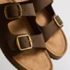 Sandalias tipo mules con doble correa con hebilla