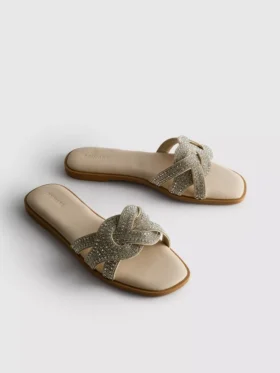 Sandalias tipo mules con pedrería