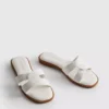 Sandalias tipo mules con tiras trenzadas