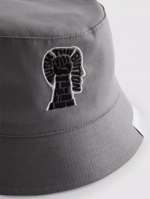 Sombrero de pescador reversible de Chemical Brothers