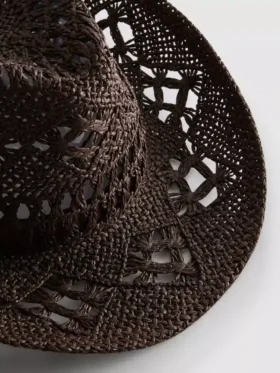 Sombrero de vaquero tejido