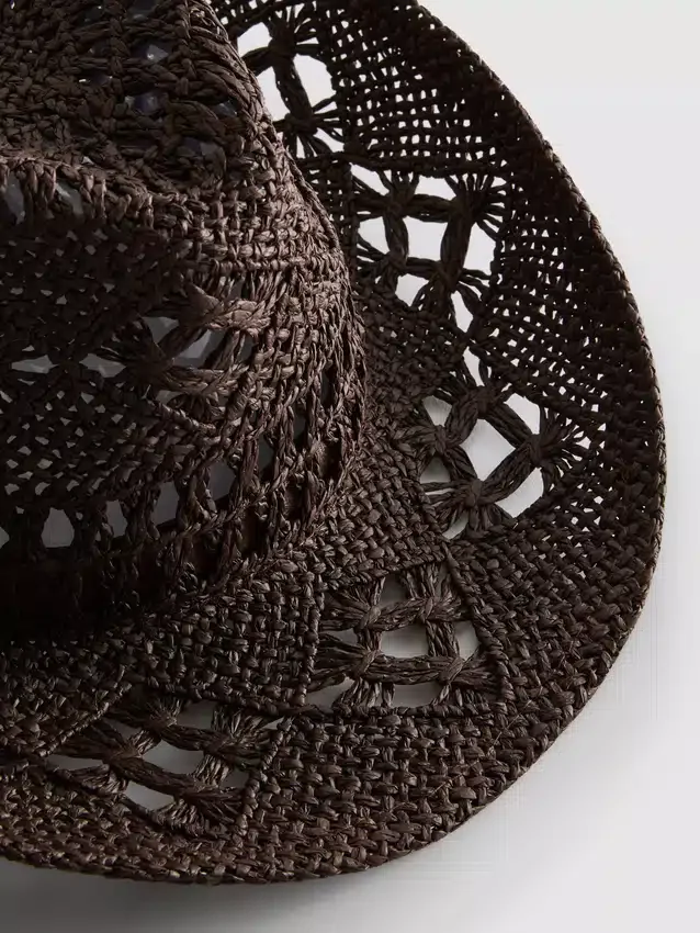 Sombrero de vaquero tejido
