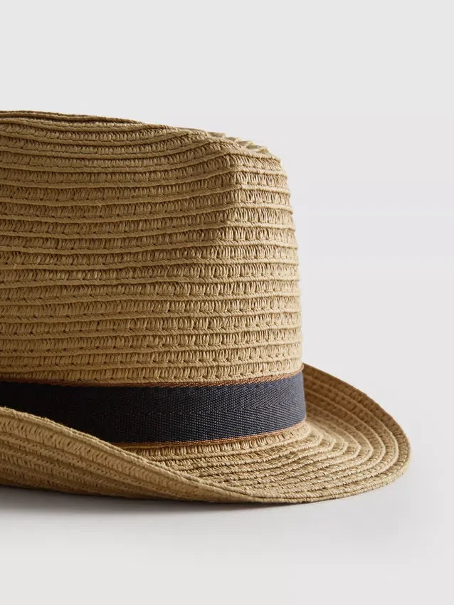 Sombrero tejido