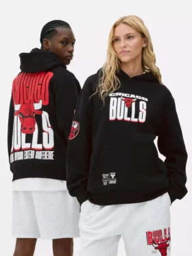 Sudadera con capucha de los Chicago Bulls de la NBA