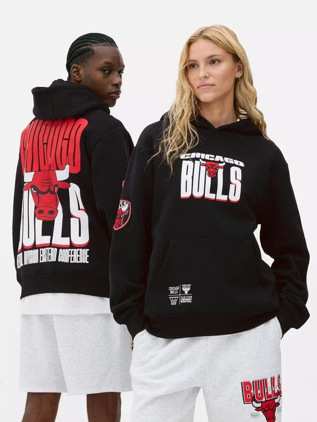 Sudadera con capucha de los Chicago Bulls de la NBA