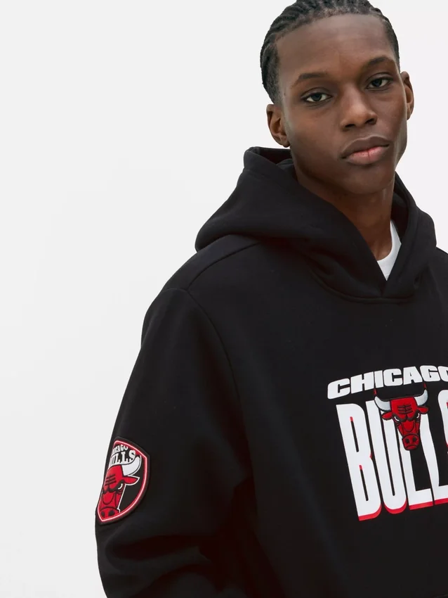 Sudadera con capucha de los Chicago Bulls de la NBA