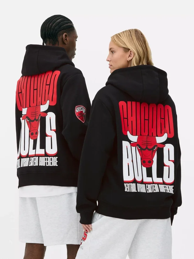 Sudadera con capucha de los Chicago Bulls de la NBA