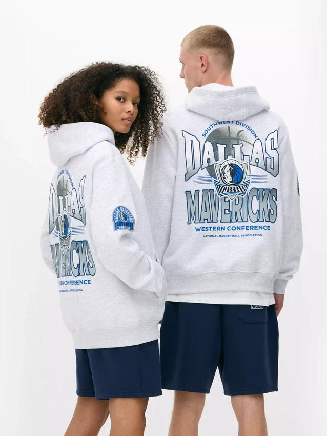 Sudadera con capucha de los Dallas Mavericks de la NBA