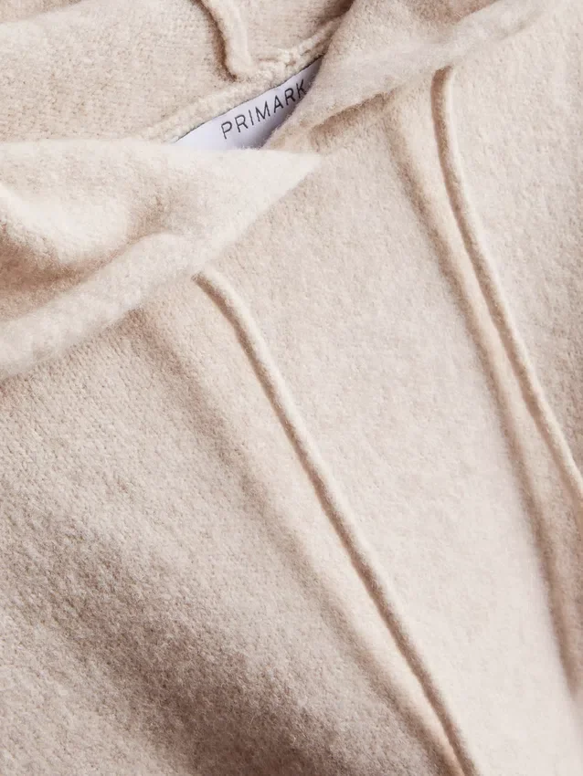 Sudadera con capucha de punto y cordón