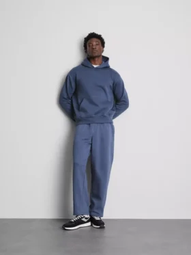 Sudadera con capucha oversize imprescindible