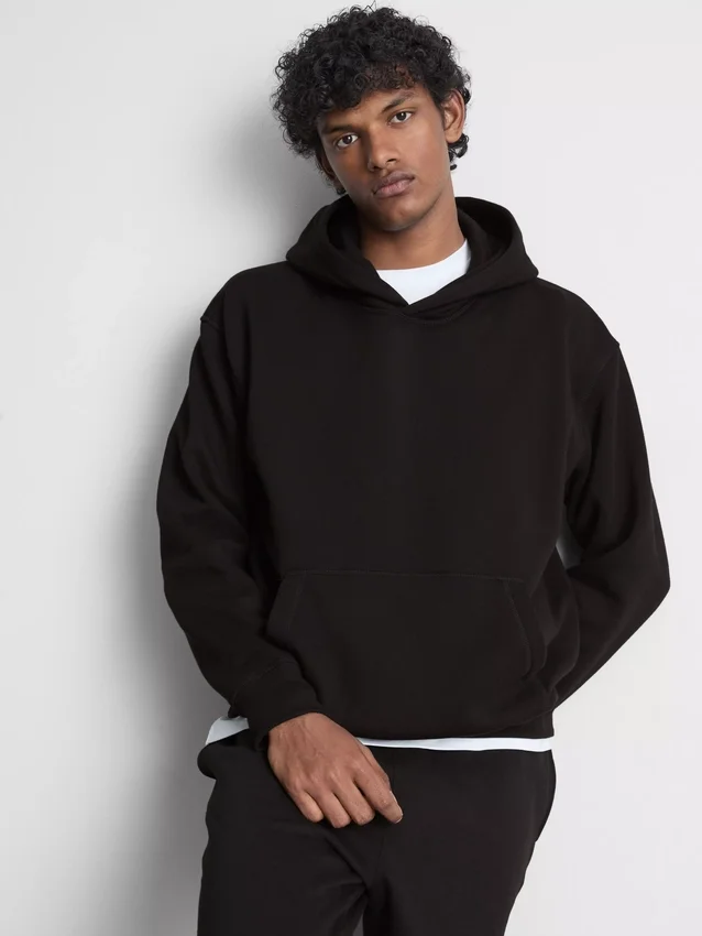 Sudadera con capucha oversize imprescindible