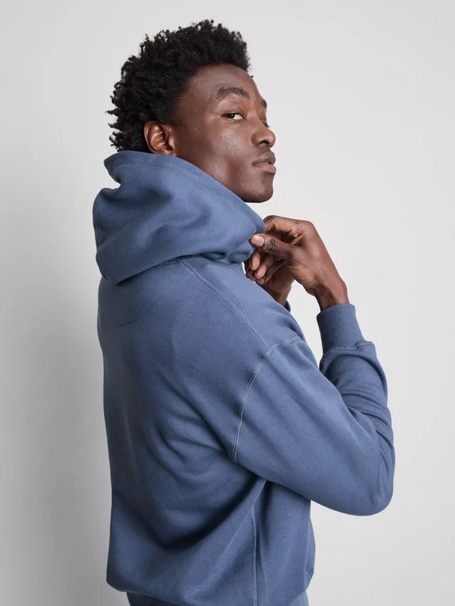 Sudadera con capucha oversize imprescindible