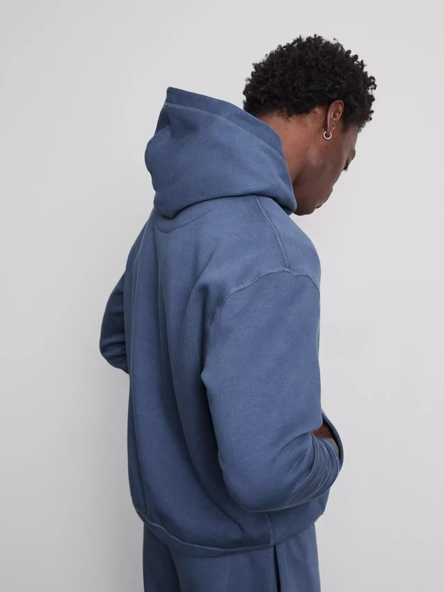 Sudadera con capucha oversize imprescindible