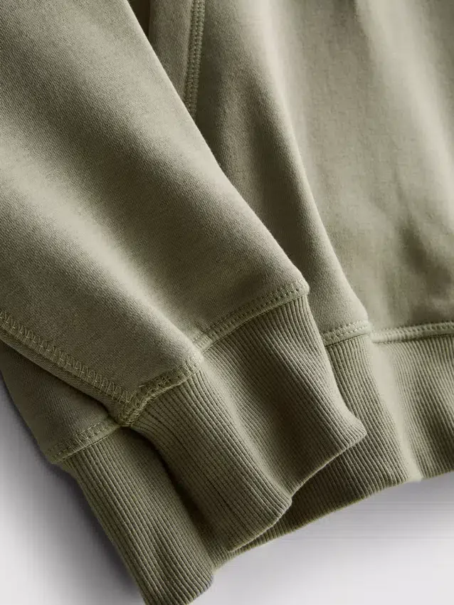 Sudadera con capucha oversize imprescindible