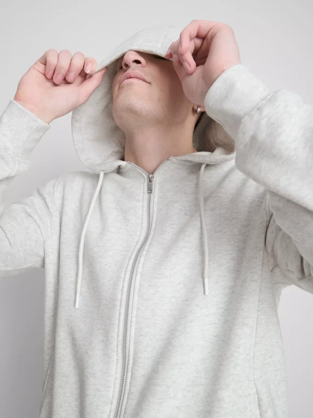 Sudadera con capucha y cremallera