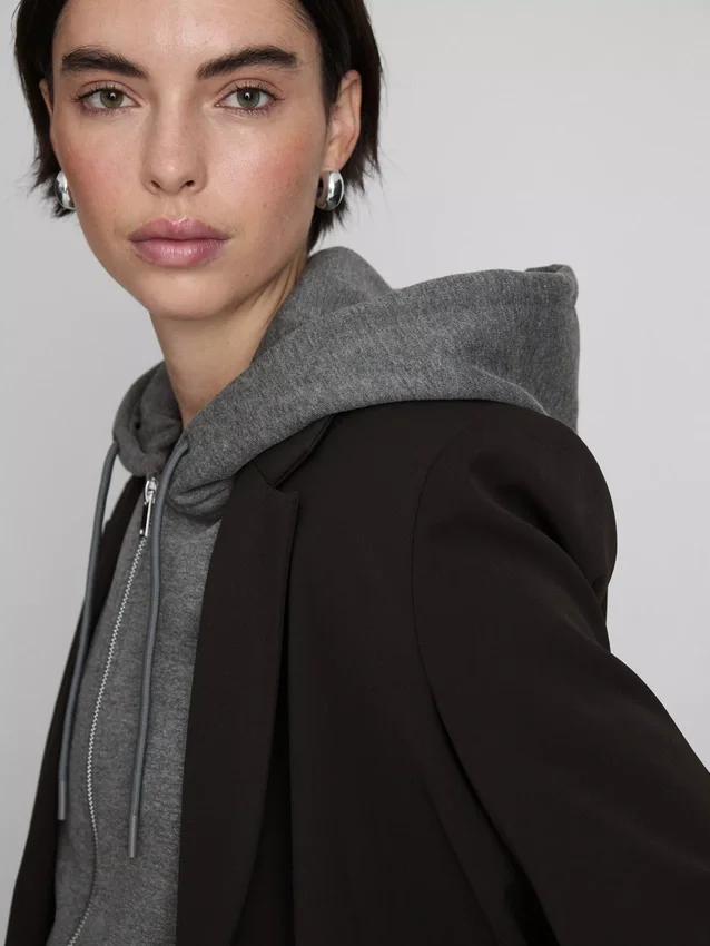 Sudadera con capucha y cremallera Essential