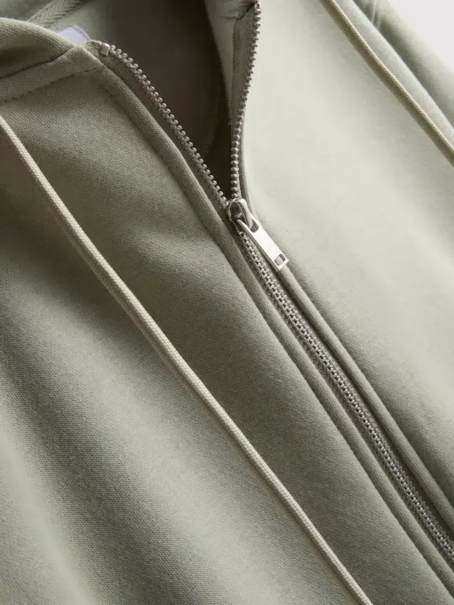 Sudadera con capucha y cremallera Essential