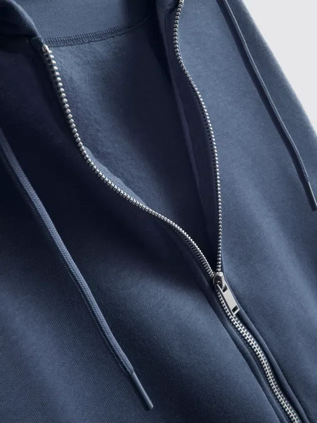 Sudadera con capucha y cremallera Essential