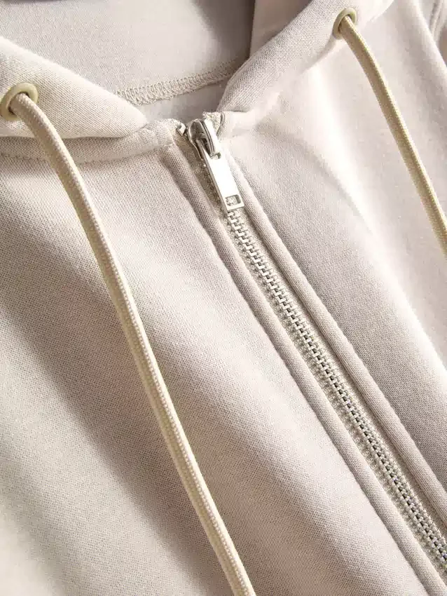 Sudadera con capucha y cremallera Essential