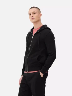 Sudadera con capucha y cremallera imprescindible