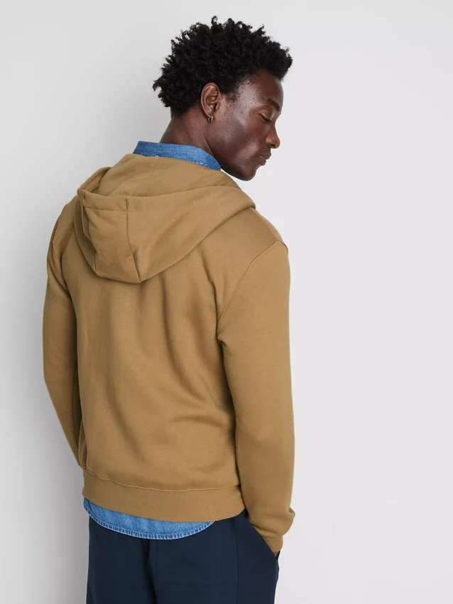 Sudadera con capucha y cremallera imprescindible