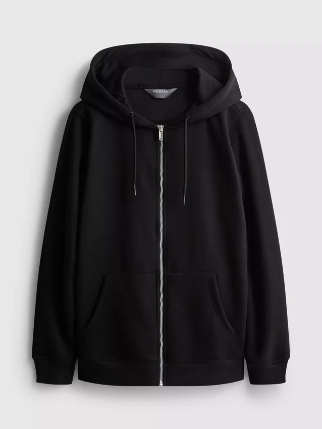 Sudadera con capucha y cremallera imprescindible