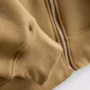 Sudadera con capucha y cremallera imprescindible