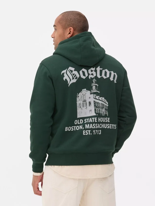 Sudadera con capucha y diseño de Boston