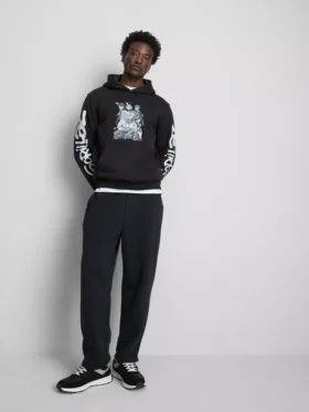 Sudadera con capucha y diseño de Gorillaz