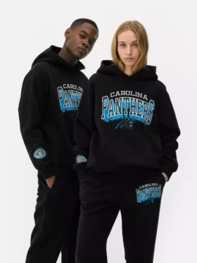 Sudadera con capucha y logotipo de los Carolina Panthers de la NFL