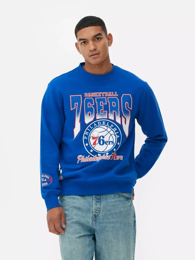 Sudadera con diseño gráfico de los Philadelphia 76ers de la NBA