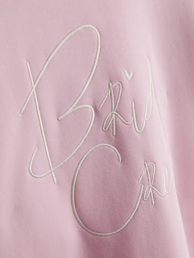 Sudadera con lema para el grupo de la novia