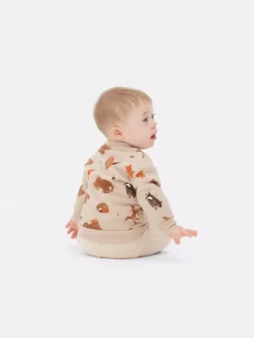 Sudadera de cuello redondo con animales del bosque