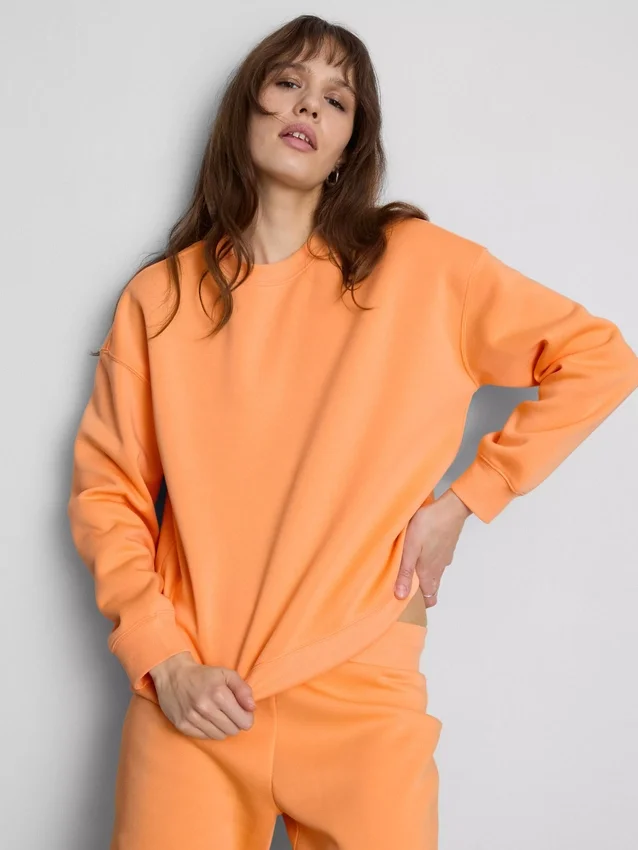 Sudadera deportiva esencial