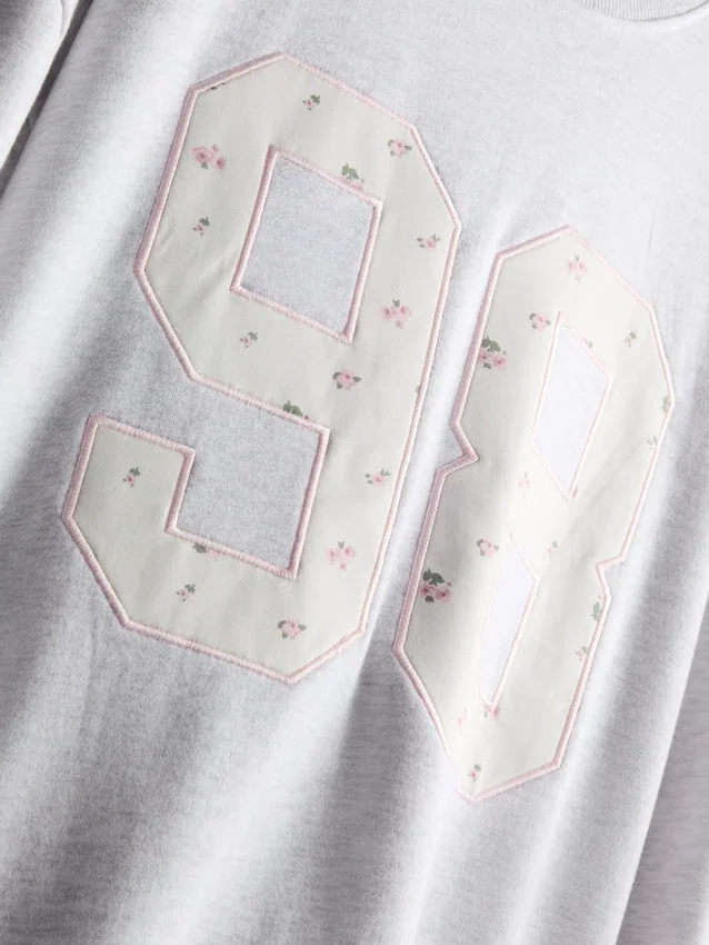 Sudadera oversize con estampado floral pequeño de 98