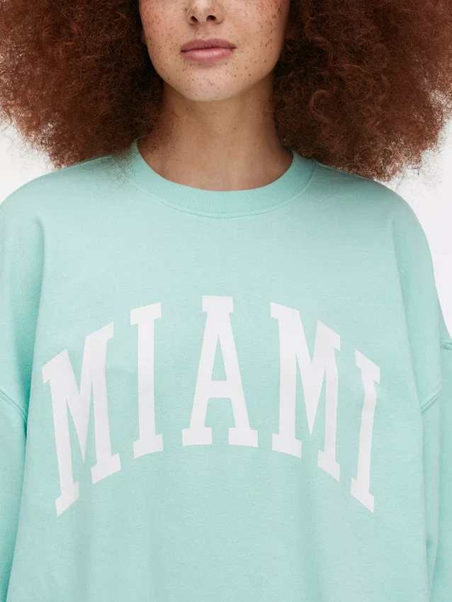 Sudadera oversize con letras de Miami