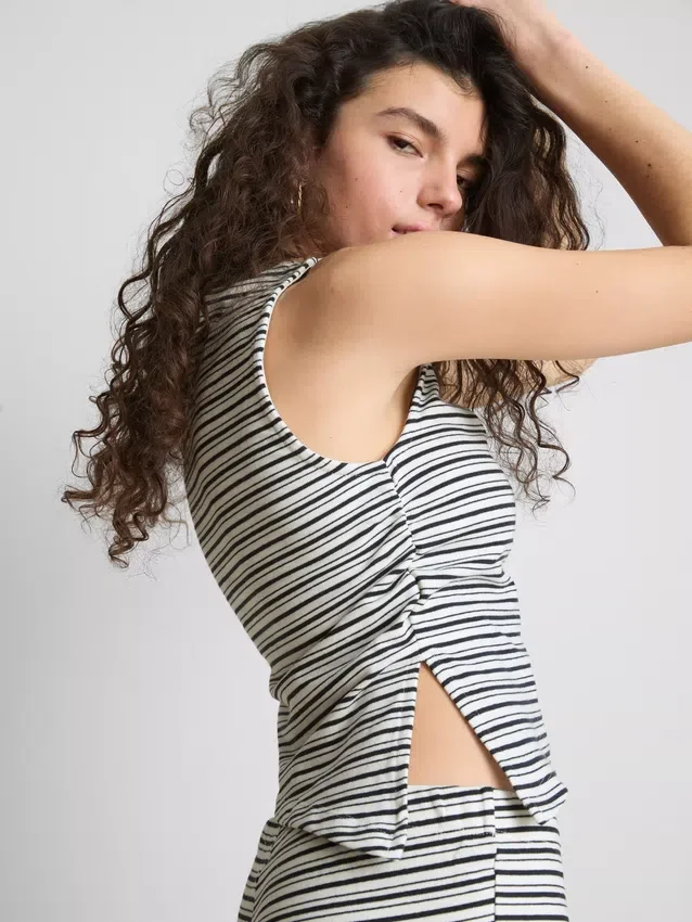 The Primark Scene | Camiseta sin mangas con rayas asimétricas