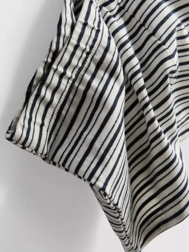 The Primark Scene | Camiseta sin mangas con rayas asimétricas