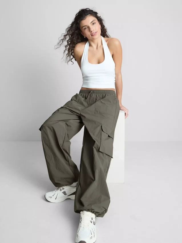 The Primark Scene | Pantalones cargo de talle medio con cordón