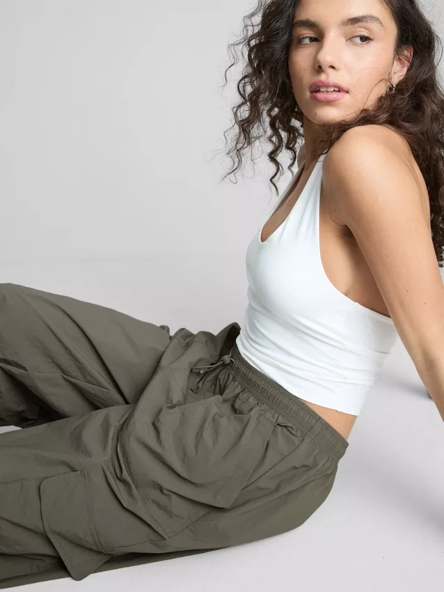 The Primark Scene | Pantalones cargo de talle medio con cordón