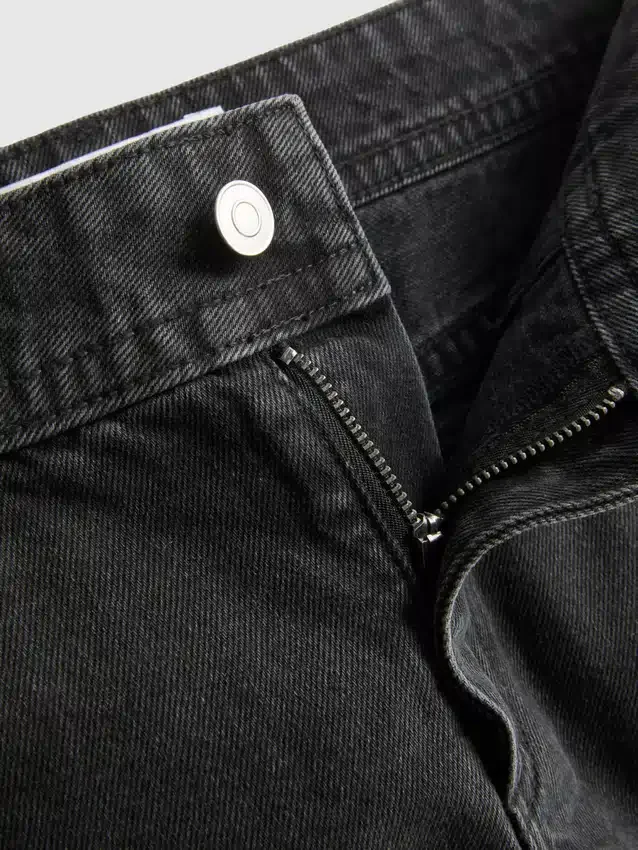 The Primark Scene | Pantalones cortos de mezclilla de algodón con tachuelas