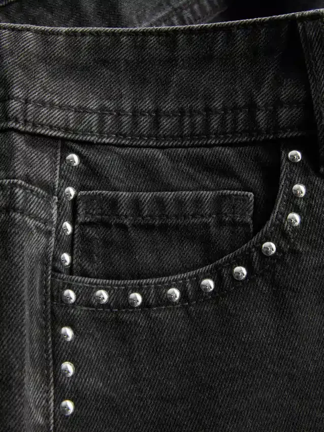 The Primark Scene | Pantalones cortos de mezclilla de algodón con tachuelas
