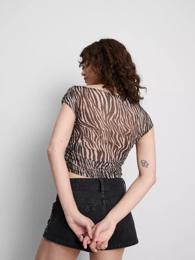 The Primark Scene | Top corto transparente con hombros al aire