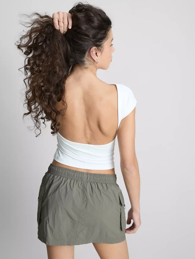 The Primark Scene | Top sin espalda con mangas casquillo